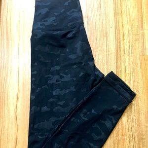 Zyia brand, Size 2, Black Battleship Camo Luxe Hi-Rise 7/8 24” Leggings